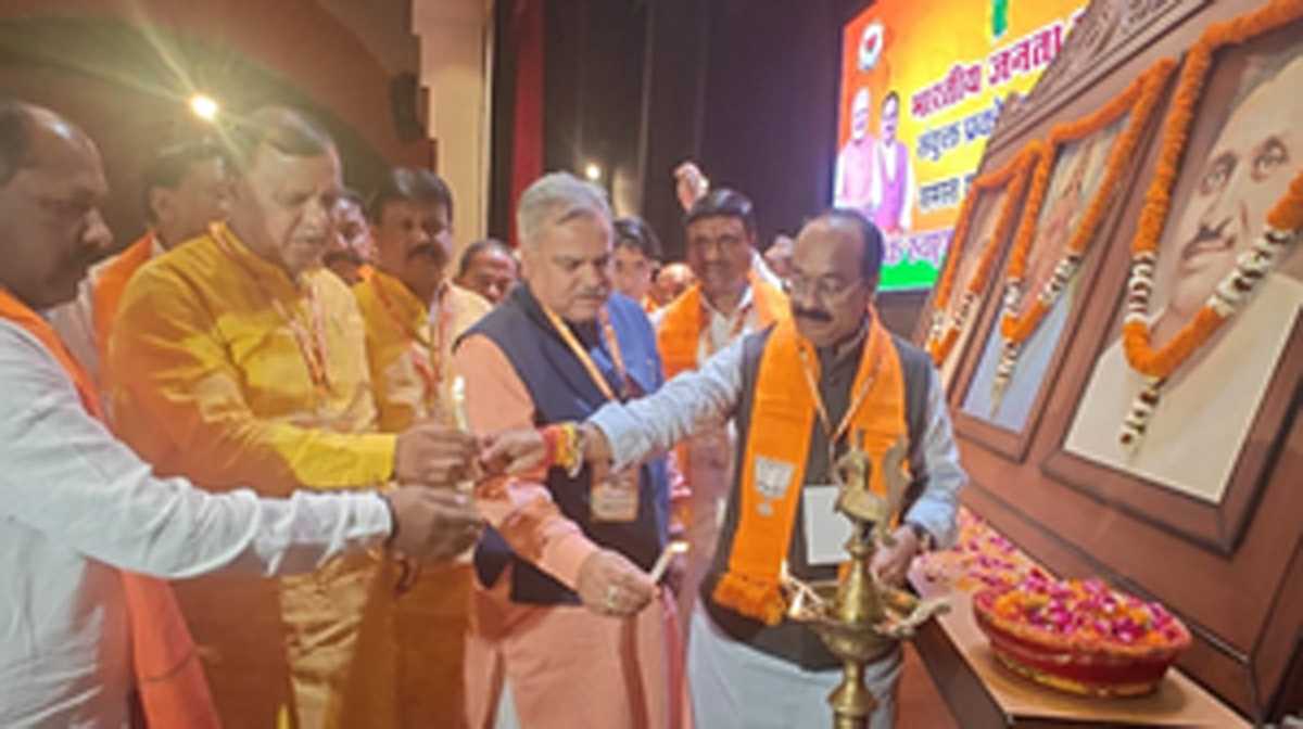 देश में 10 वर्षों में हुआ सकारात्मक परिवर्तन : अरुण साव देश में 10 वर्षों में हुआ सकारात्मक परिवर्तन : अरुण साव